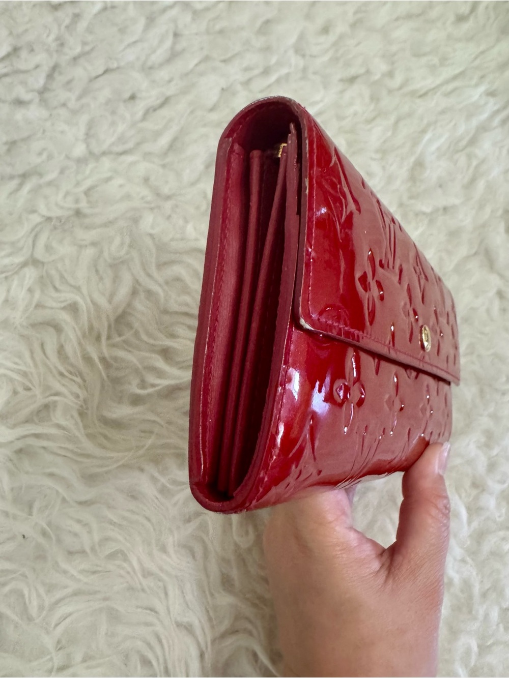Louis Vuitton Red Vernis Monogram Wallet - Picture 13 of 13